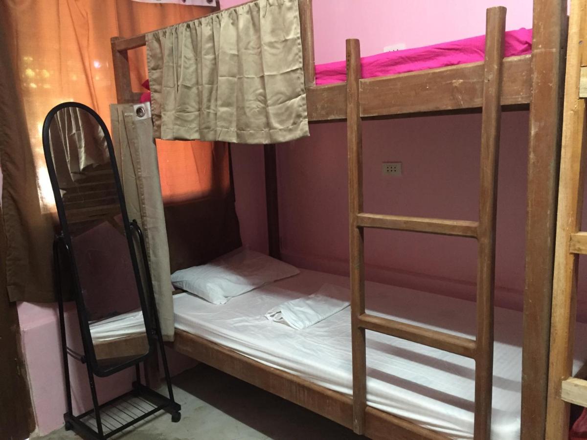 Bohemian Bohol Hostel Panglao Extérieur photo