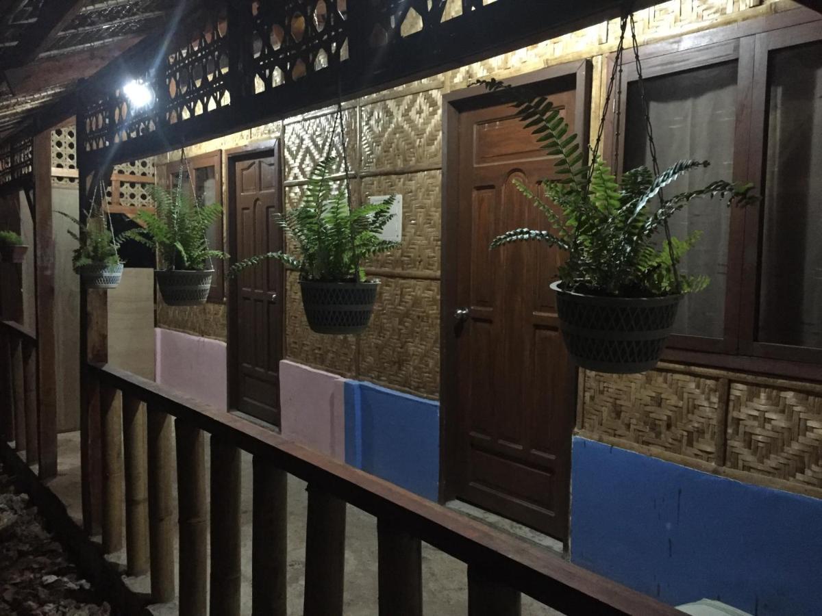 Bohemian Bohol Hostel Panglao Extérieur photo
